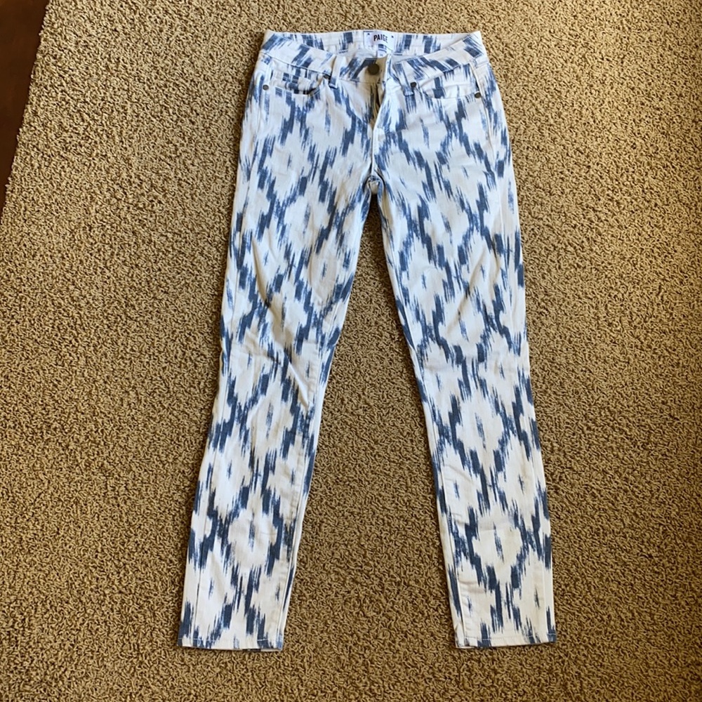 PAIGE verdugo blue & white jeans